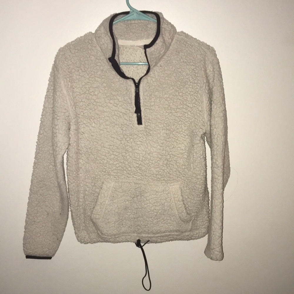 Wool pullover